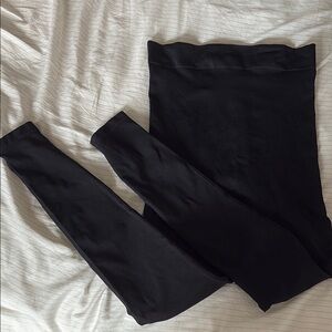 BLANQI Black maternity Leggings size Medium